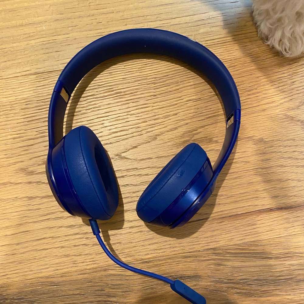 Blue Dr. Dre Beats by Dre Solo Over
Ear Headphones